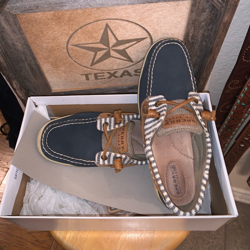 Women’s brand new Sperry’s